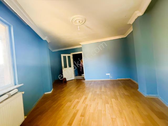 Samandıra Merkezde 3+1 Kıralık Ters Dubleks Daire