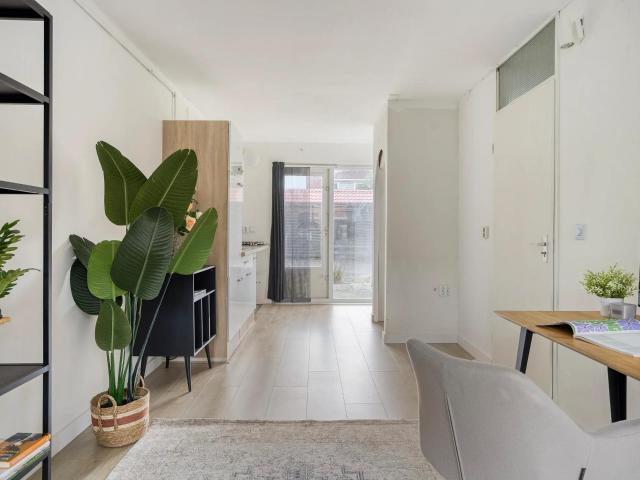 Samen met een vriend in ? 2 kamers beschikbaar