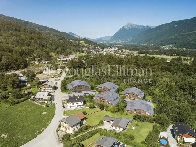 SAMOËNS Un appartement neuf de 3 chambres à Morillon, près. 76m² Samoëns