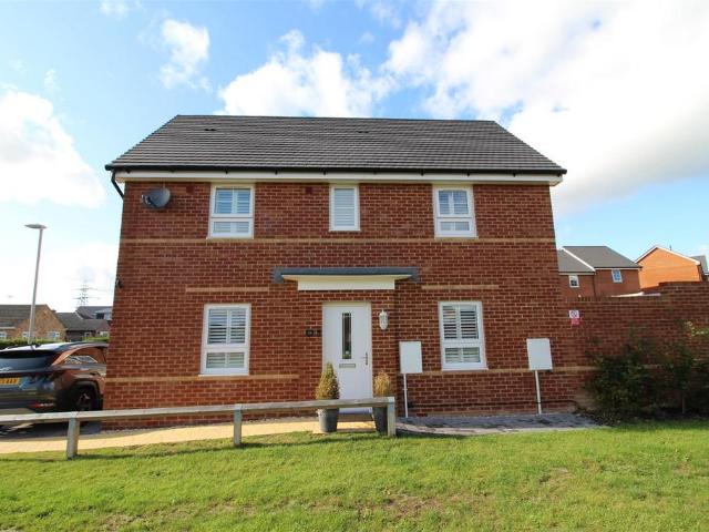 Samson Road, Hamworthy, Poole 3 bed detached house to rent £1,850 pcm £427 pw