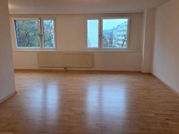 Miete inkl. Heizung+ WW Erstbezug nach Gebäudekomplettsanierung! 3 Zimmer Miete neue Fenster, neue Fassade, neue Heizung!