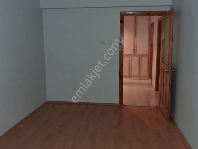Samsun Atakum Cumhuriyet Mahallesi'nde Asansörlü 2.kat 3+1 Kiralık Daire