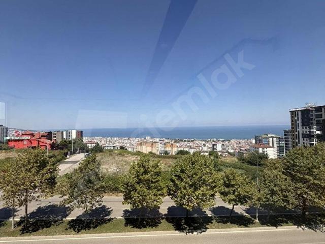 SAMSUN ATAKUMDA BULVARA CEPHE DENİZ MANZARALI SATILIK OFİS