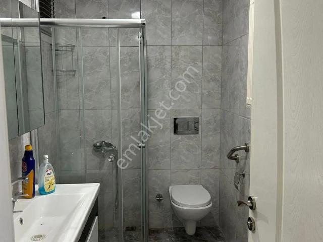 Samsun İlkadım Adalet Mahallesi'nde Bulvara Cephe Ebeveyn Banyolu 3+1 Kiralık