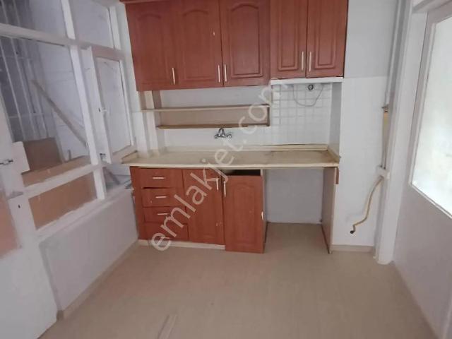 Samsun İlkadım İstasyon Mahallesinde Kat Tapulu 2.kat 2+1 Satılık Daire