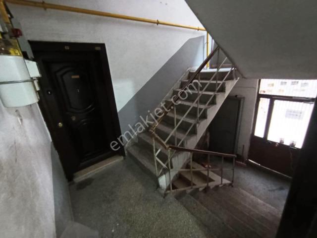 Samsun İlkadım Ulugazi Mahallesi'nde Giriş Kat 2+1 Satılık Daire