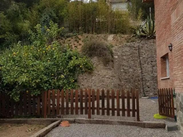 Sant Fost De Campsentelles
