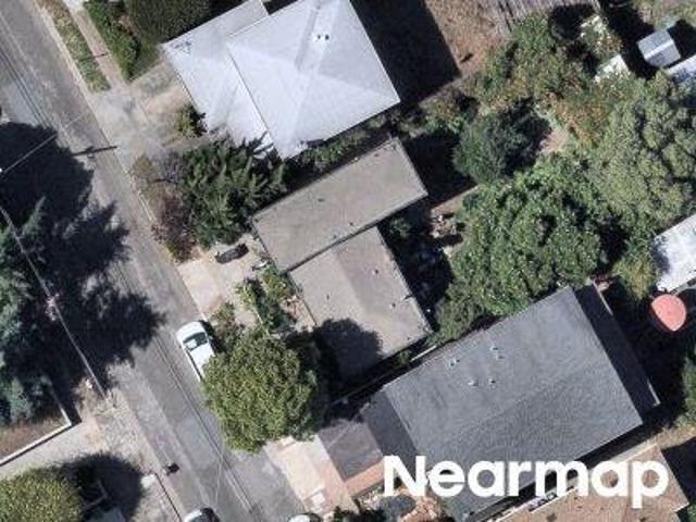 Santa Clara St