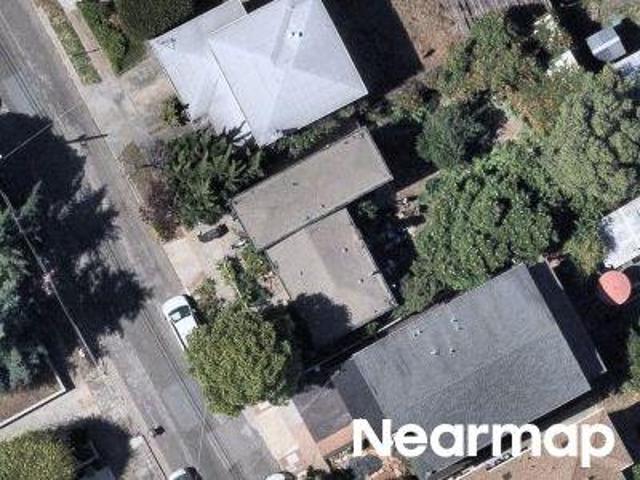 Santa Clara St