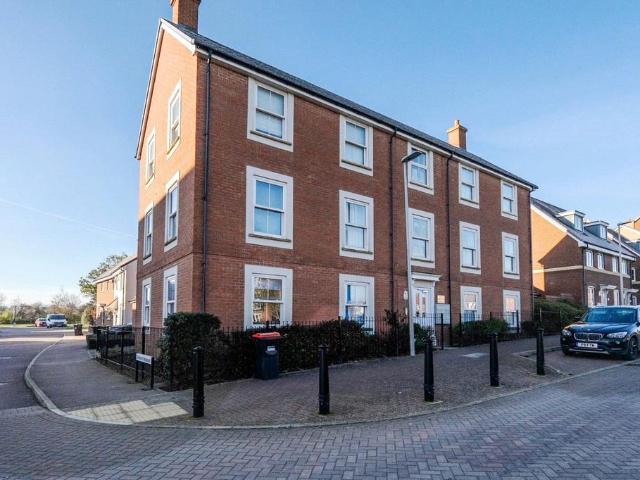 Santa Cruz Avenue, Bletchley MK3 1 bed apartment to rent £1,100 pcm £254 pw