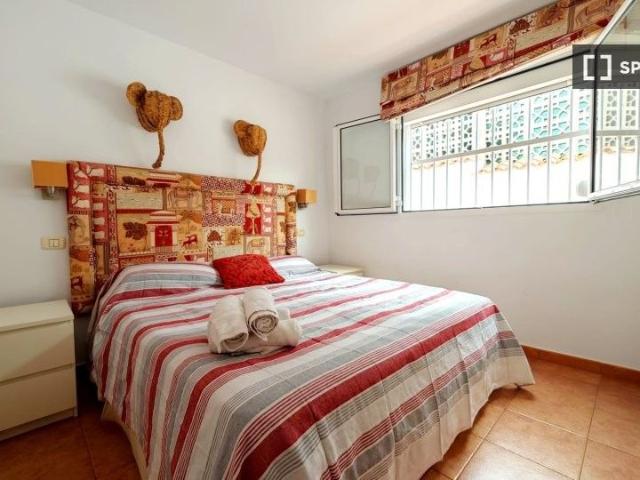 santa_cruz_de_tenerife, Canary Islands 35100