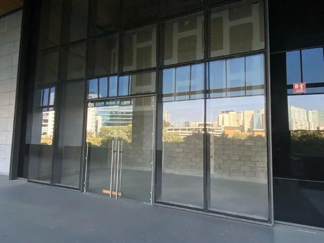SANTA FE RENTA LOCAL COMERCIAL EN CORPORATIVO