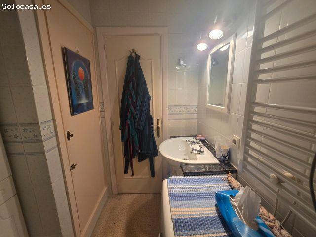 Santa Ponsa. Apartamento en 1ª línea de mar, m´agníficas vistas a la bahía, 1 dormitorio, baño, sal