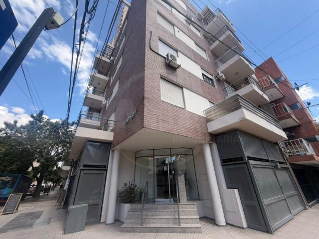 Santiago del Estero 2900, Centro