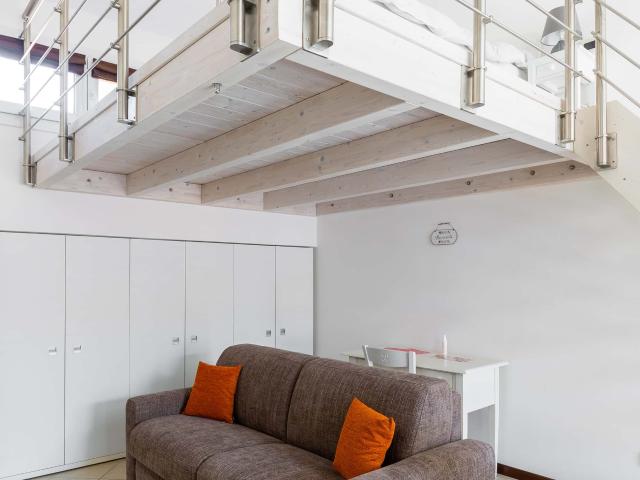 Sant'Isaia 78 Cozy Mezzanine Apartment