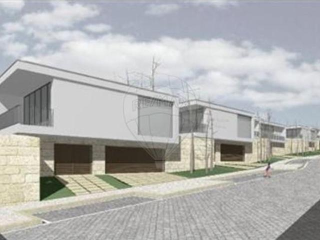 Santo Tirso Santo Tirso 104947678
