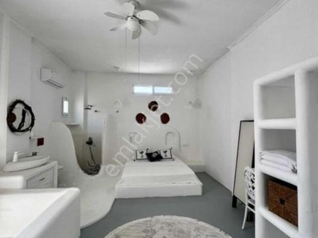 Santorını Tarzı Özel Tasarım Yıllık Kiralık Müstakil Villa