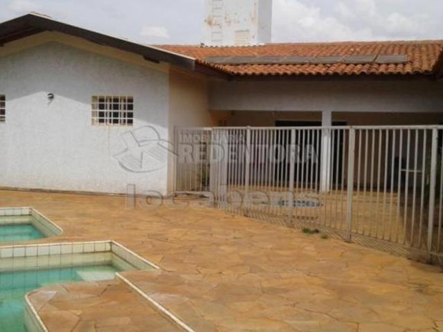 Santos Dumont Excelente para Clínicas ou Casa de Repouso Terreno 1656m², Construção 568m²