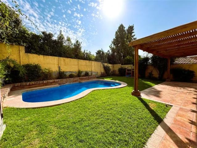 San Carlos de Apoquindo / Las Condes | 5 dormitorios por 16200.00 en Las Condes