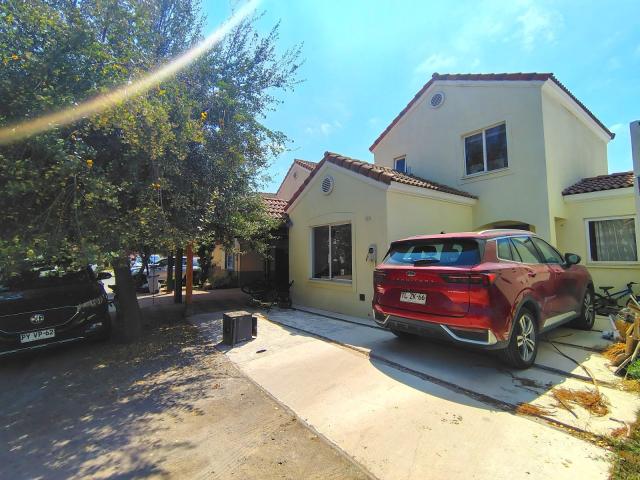 San Bernardo casa Laguna Los Cóndores 3D+3B+2E en venta
