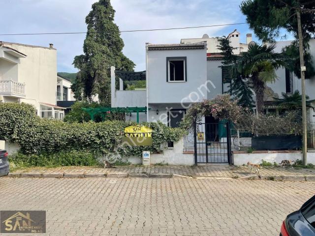 San Gayrimenkulden Limanreiste Harika Konumda Villa