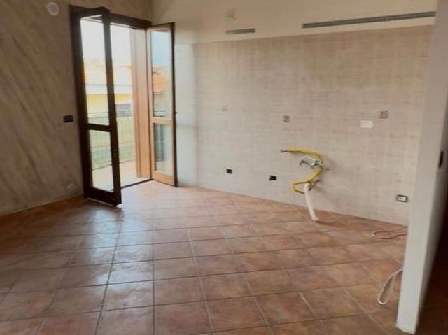 san gregorio 3 ampi vani si residenza posto auto