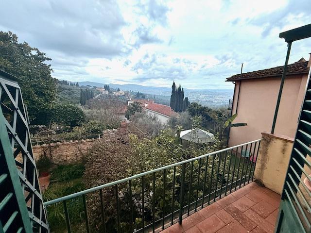 SAN DOMENICO / SETTIGNANO quadrilocale 82mq