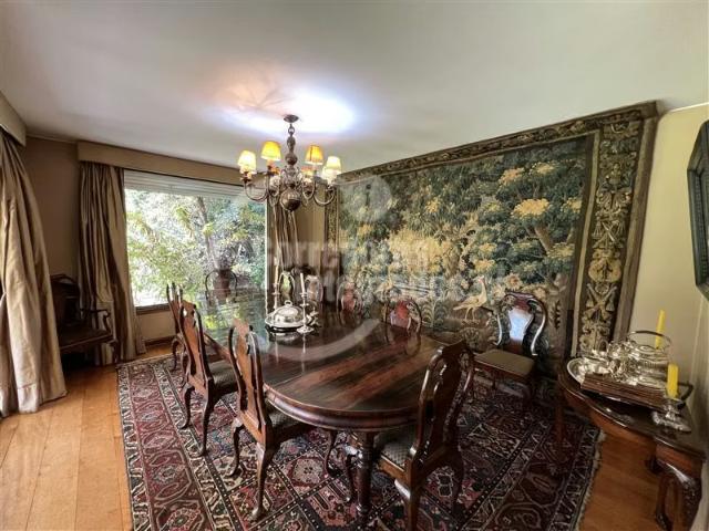 San Damian Casa en venta de 7 dorm. En Las Condes | 7 dormitorios por 49000.00 en Las Condes