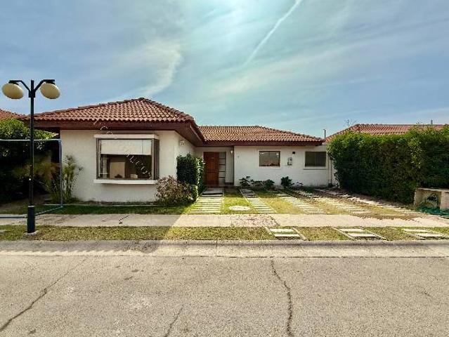 SAN ESTEBAN ARRIENDA | VENDE CASA 3D 2B LOS SOLARES