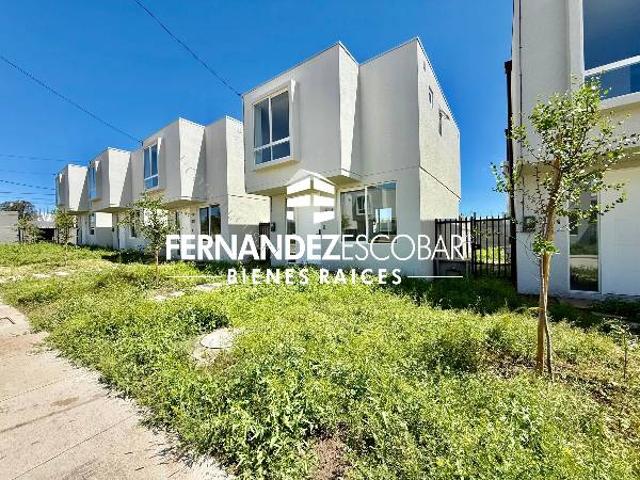 SAN ESTEBAN ARRIENDA CASA 3D 2B MIRADOR DEL ALTO
