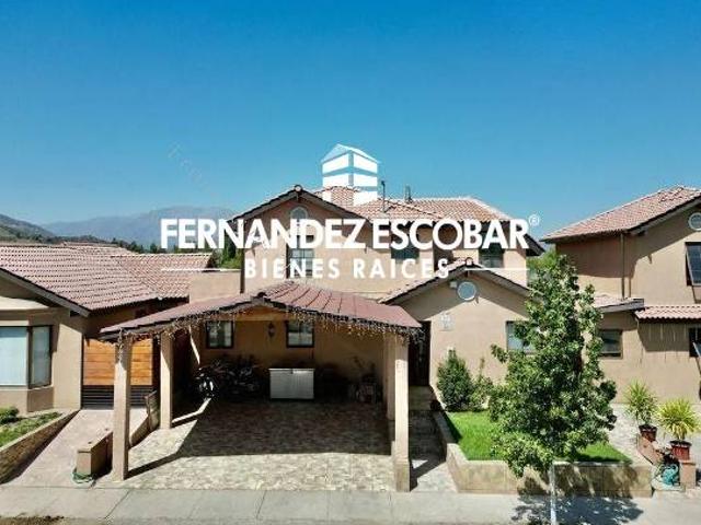 SAN ESTEBAN ARRIENDA CASA 5D 3B PISCINA CONDOMINIO