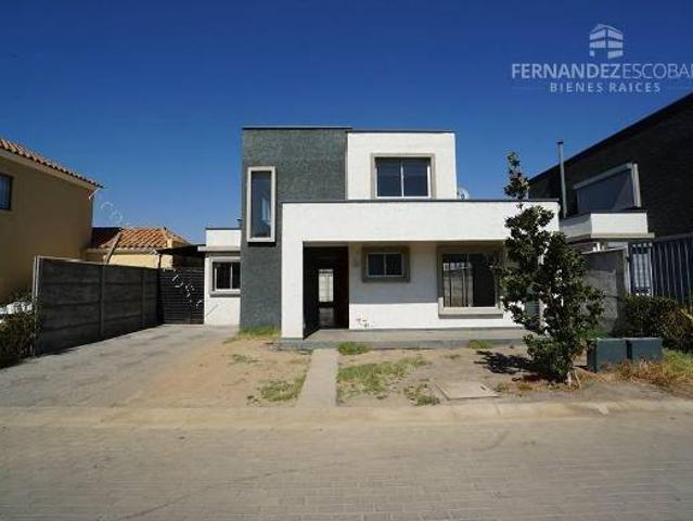 SAN FELIPE SE ARRIENDA CASA 4D 3B