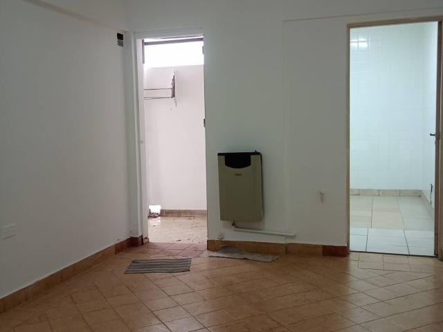 SAN JERONIMO 2033 1ER PISO