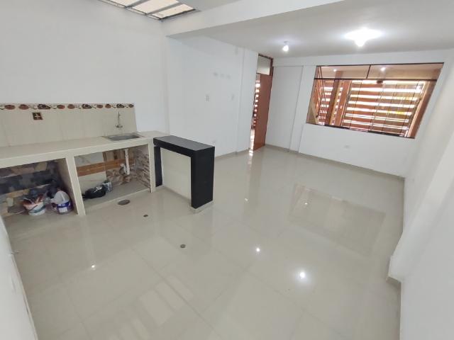SAN JUAN DE MIRAFLORES VENTA DEPARTAMENTO + COCHERA ÁREA 60m2
