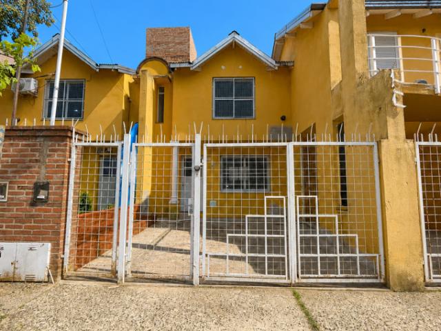 San Martin 393 Casa