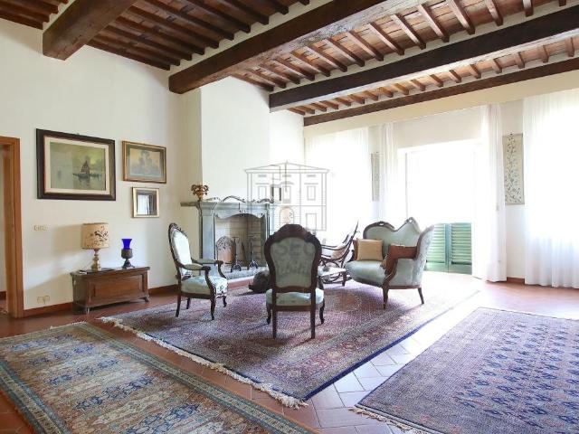 San Martino in Freddana 20 vani 540mq