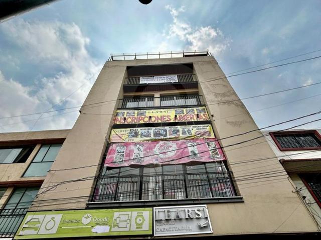 San Pedro / Nicol?s Romero: Renta de piso de 150 m2 en cabecera municipal