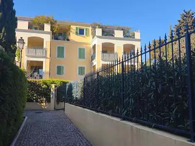 Sanary sur Mer 83110 Achat / Vente appartement 3 pièces t3