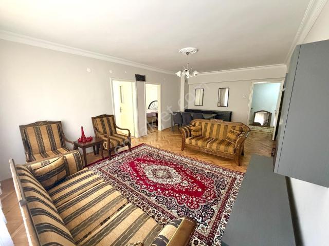 Sanatoryum Caddesi Yakını Ulaşımı Kolay Eşyalı 2+1 Kiralık Daire