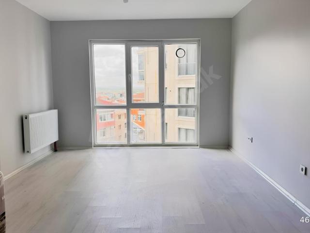 SANAYİ MAH VE 4.LEVENT METRO 1KM 2+1 SIFIR OTOPARKLI GÜVENLİKli