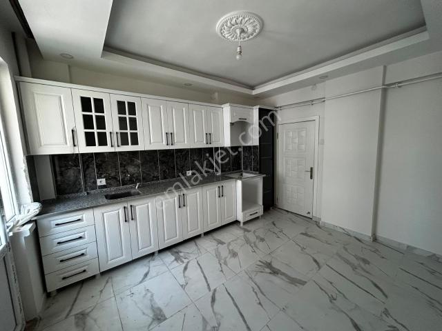Sanayi Mahallesinde 3+1 İçin Full Yapılı Kiralık Ara Kat Daire