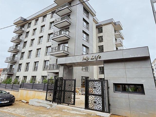 SANCAKTEPE MY LİFE SİTESİN'DE SIFIR GENİŞ 2+1 GİRİŞ KAT ZA462