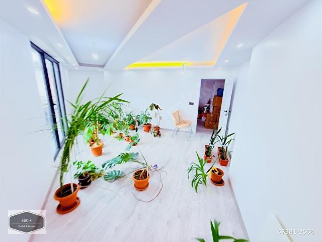 SANCAKTEPE MERKEZ METRO 92m2 ARAKAT 2+1 SIFIR DAİRE BACİK'ten
