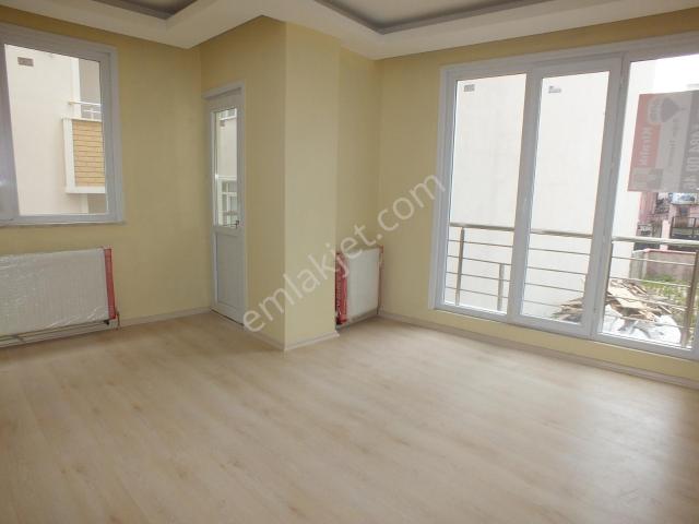 Sancaktepe Merve Mahallesi Asansörlü 3+1 Ara Kat Kiralık Daire