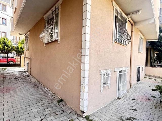 Sancaktepe Osmangazi Mahallesinde Kiralık 2+1 Dubleks Daire