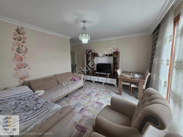 Sancaktepe Osmangazide 2+1 Otoparklı İskanlı Satılık Daire