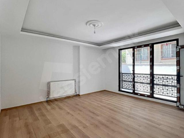 SANCAKTEPE ATATÜRK MAHALLESİNDE SATILIK 2+1 YÜKSEK GİRİŞ DAİRE
