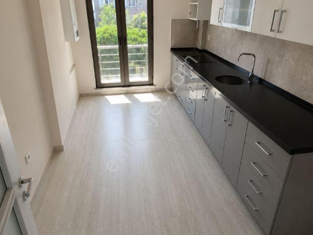 Sancaktepe Atatürk Mahallesinde Kiralık 2+1 Ferah Daire