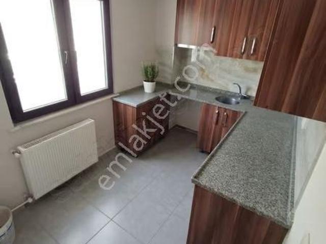 Sancaktepe Atatürk Mahallesinde Kiralık Ters Dubleks 3+1