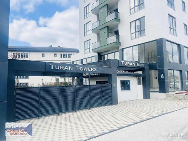 SANCAKTEPE CADDE ÜZERİ SİTEDE SATILIK GENİŞ 1+1 DAİRE